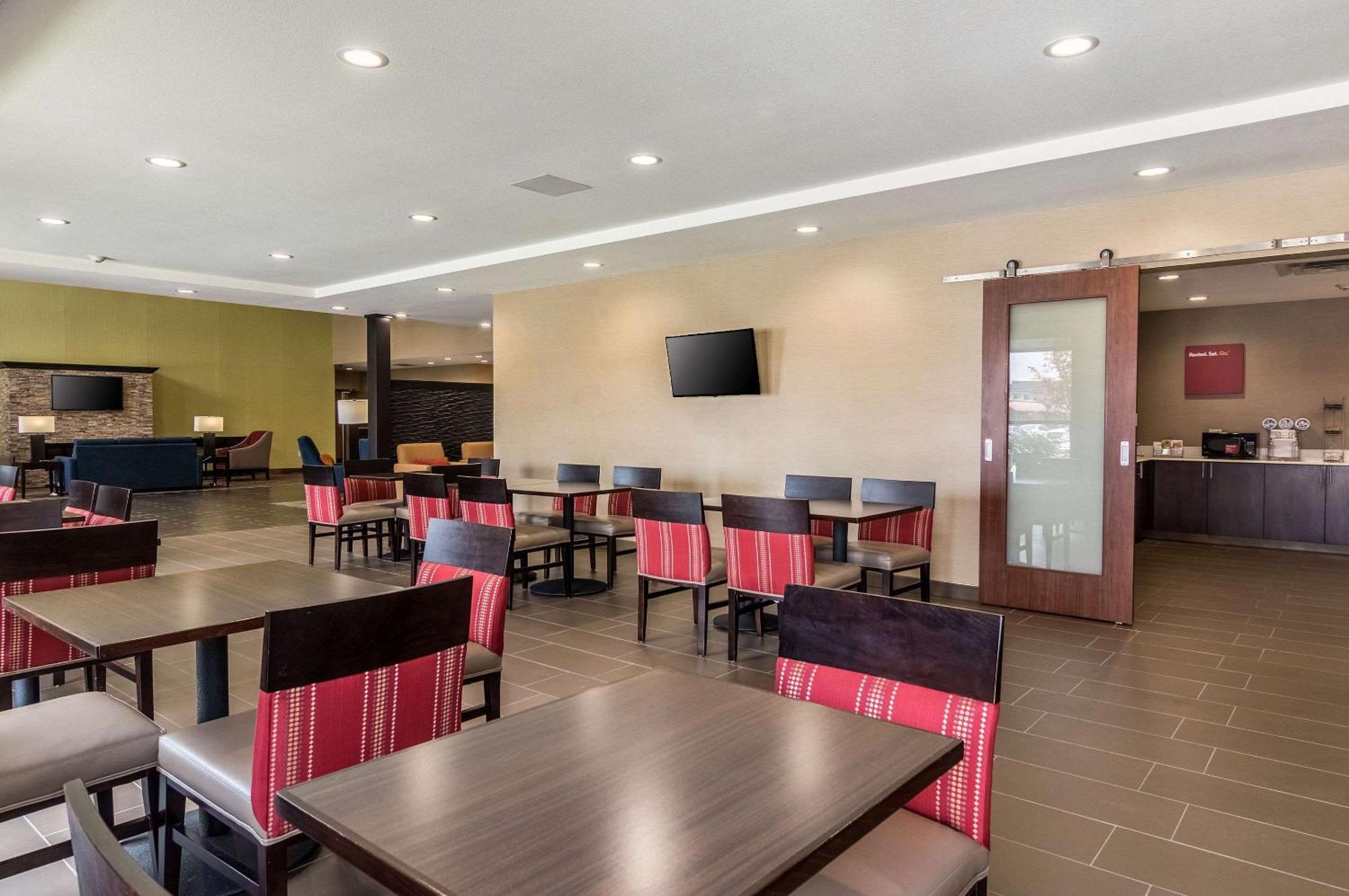 Comfort Suites Meridian And I-40 Oklahoma City Exterior photo