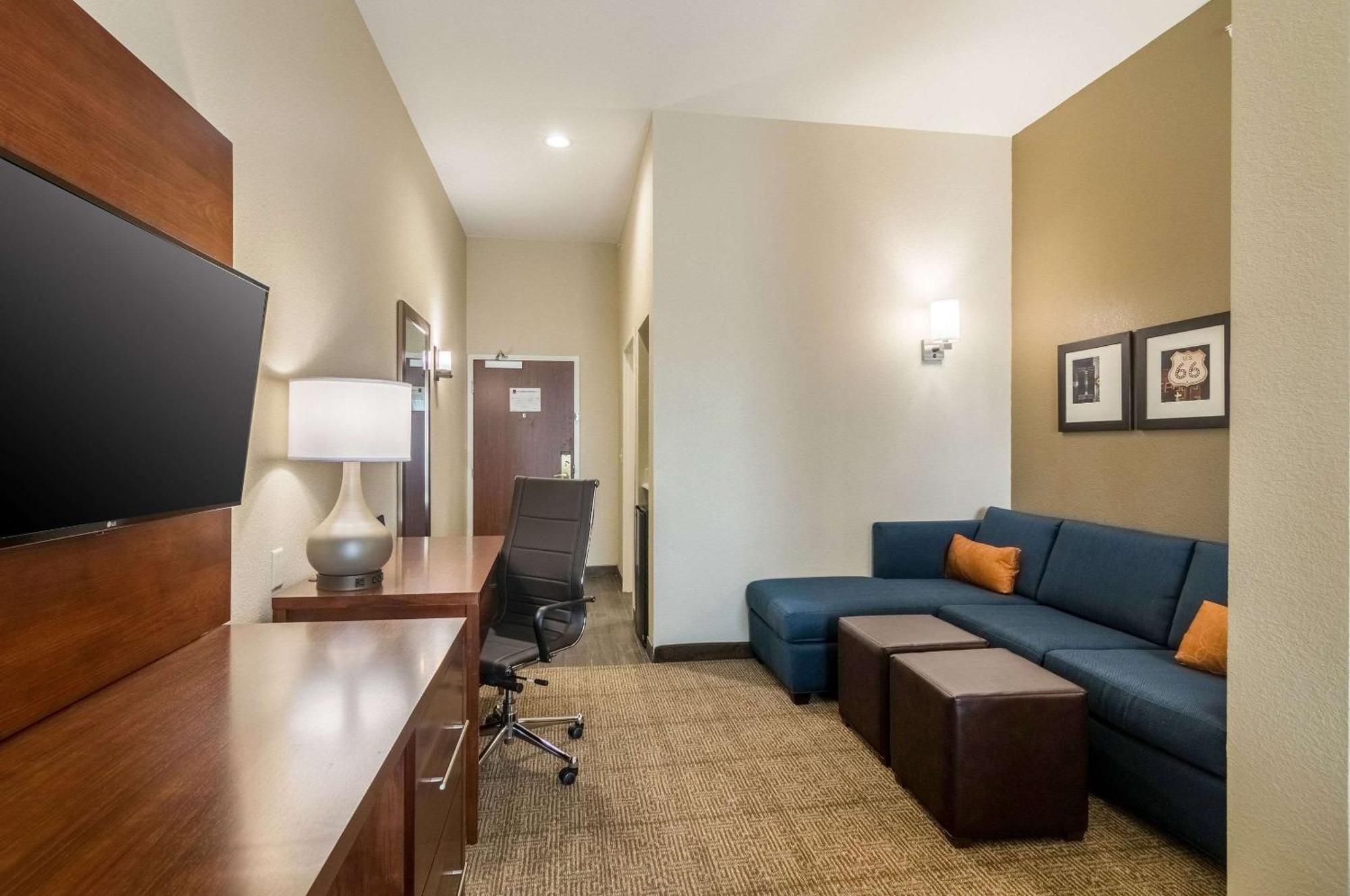 Comfort Suites Meridian And I-40 Oklahoma City Exterior photo